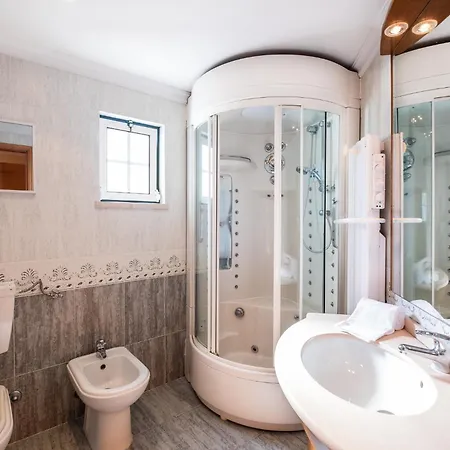 Villa Casa Vela Palace *